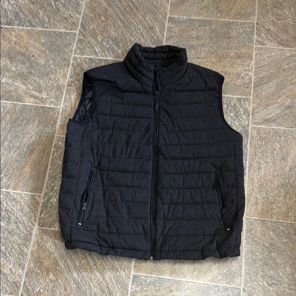 Jos. A. Bank Men's Dark Quilted Vest